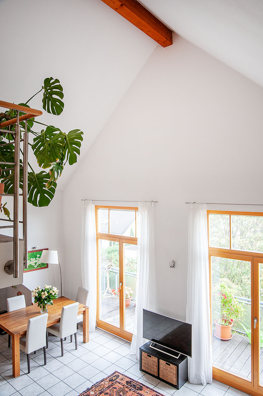 Vermittelt! Lichtdurchflutete, großzügige 3 Zimmer-Maisonettewohnung mit offener Galerie und großem Süd-Balkon Vermittelt! Lichtdurchflutete, großzügige 3 Zimmer-Maisonettewohnung mit offener Galerie und großem Süd-Balkon